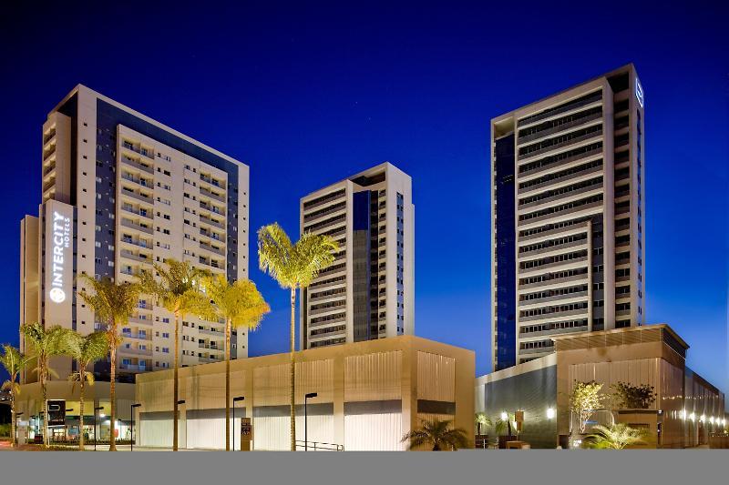 Intercity Brasilia Led Aguas Claras Hotel ภายนอก รูปภาพ